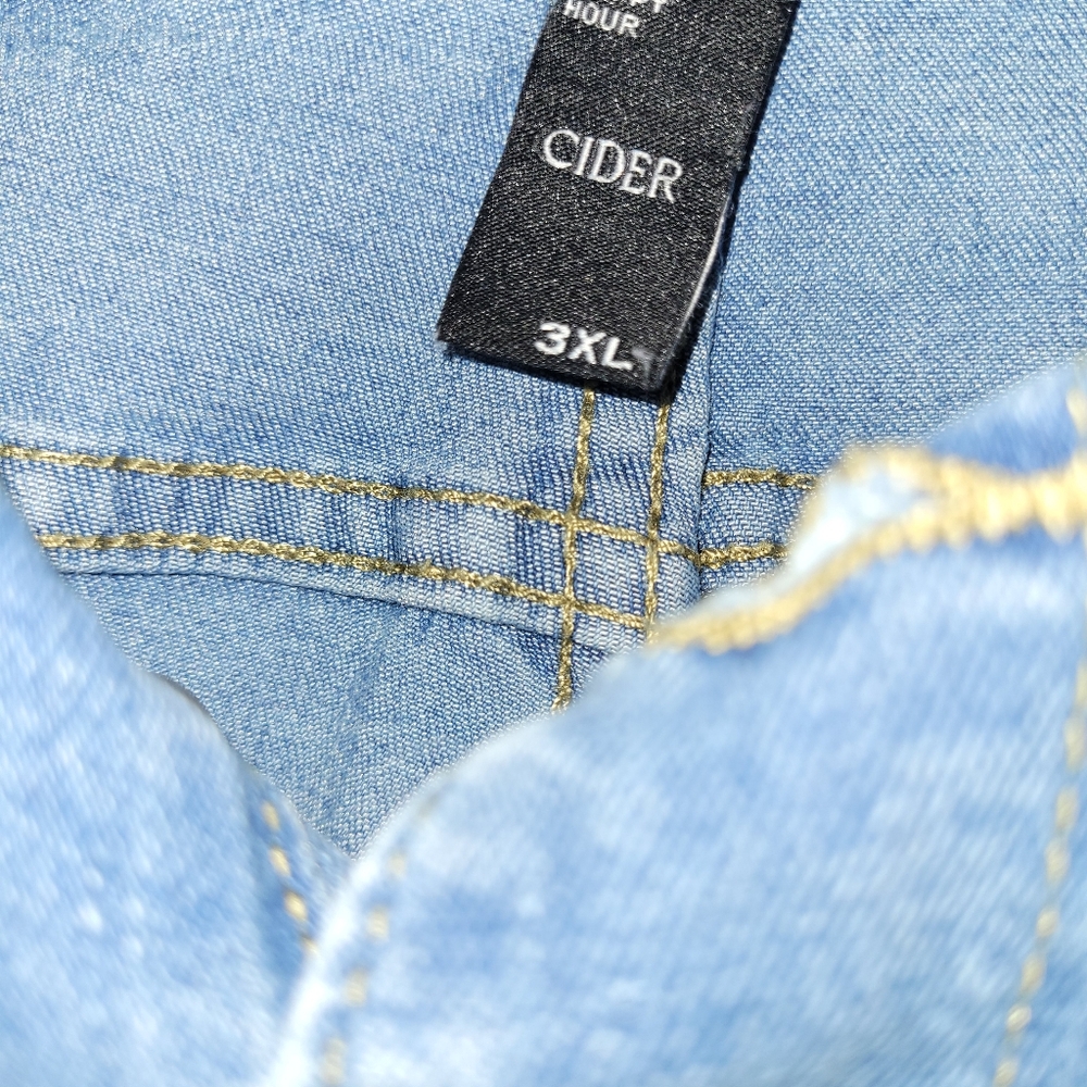 Jeans - Picture 3 of 4